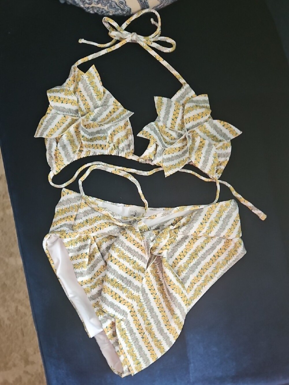 Women’s Yellow Patterned Ruffle Triangle Bikini - Picture 7 of 11
